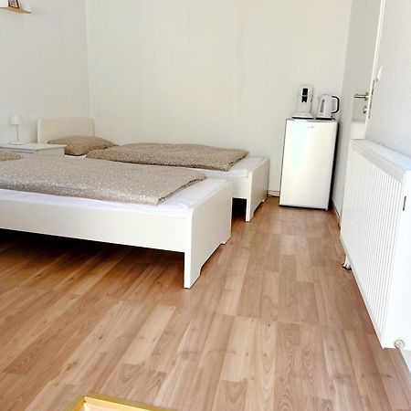 Ein Zimmer In Phantasialand Naehe Weilerswist Dış mekan fotoğraf